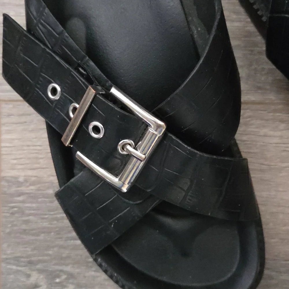 TOP Moda Black Croc-Embossed Sandals - Picture 7 of 8
